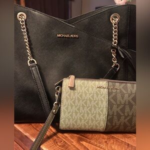 Michael Kors Black purse and Green two tone wallet bundle